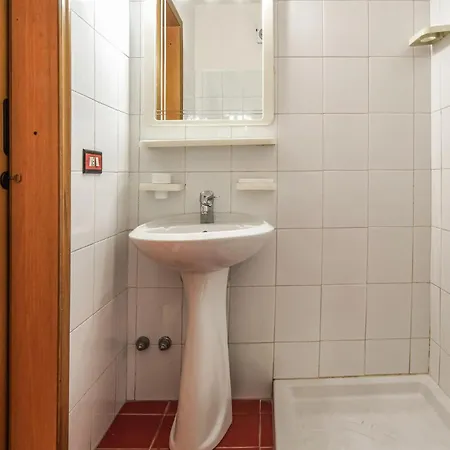 Beautiful Apartment In Capo Rizzuto