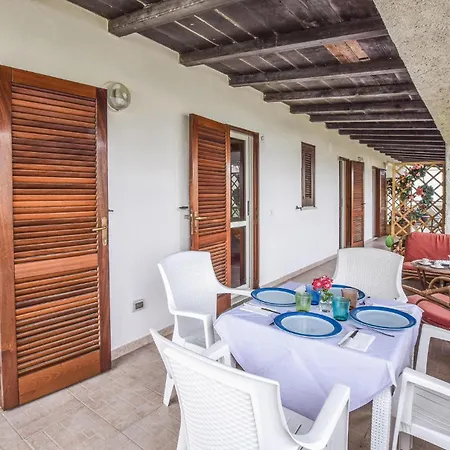 Beautiful Apartment In Capo Rizzuto קאפו ריצוטו